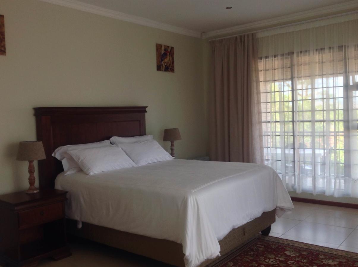 Vinolux Guest House Mthatha Exterior photo